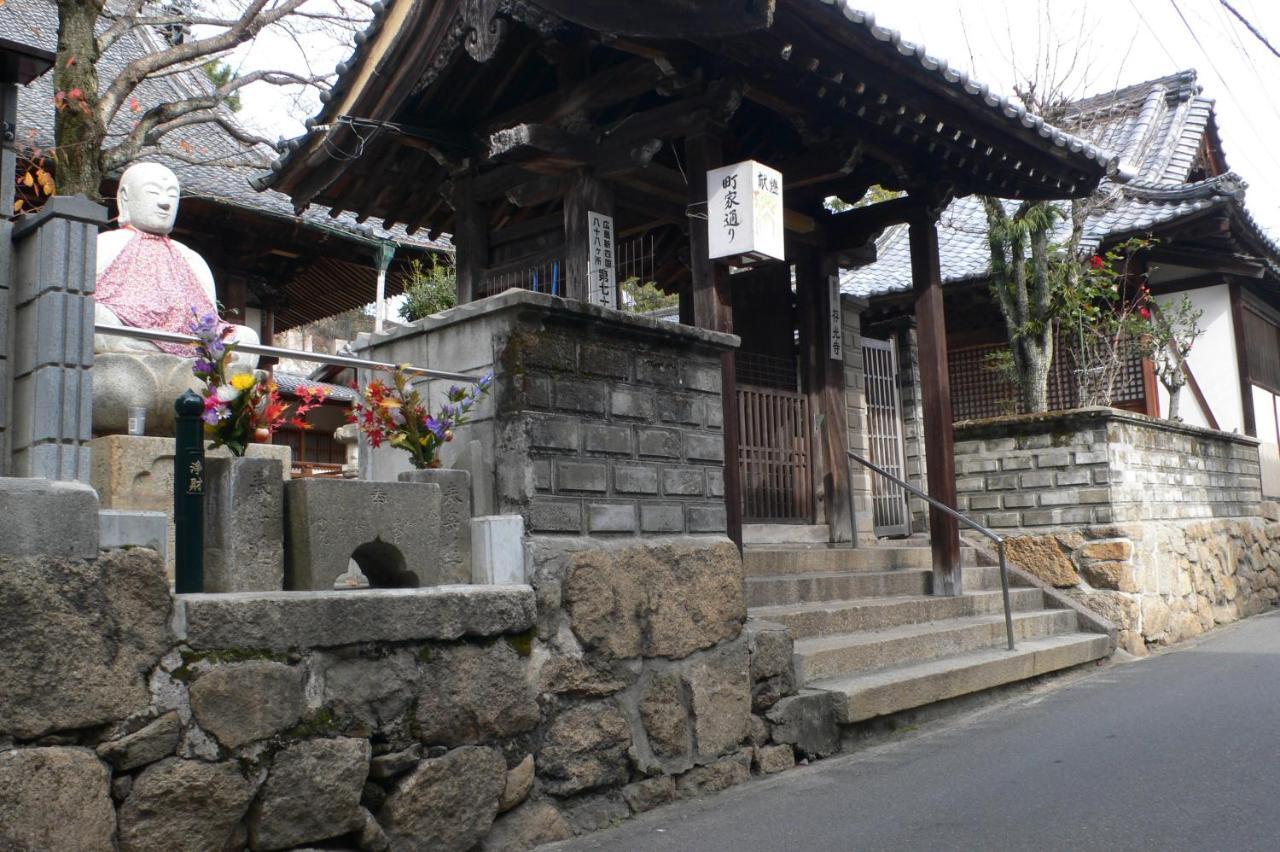 Отель Itsukushimahigashimonzen Kikugawa Хацукаити Экстерьер фото